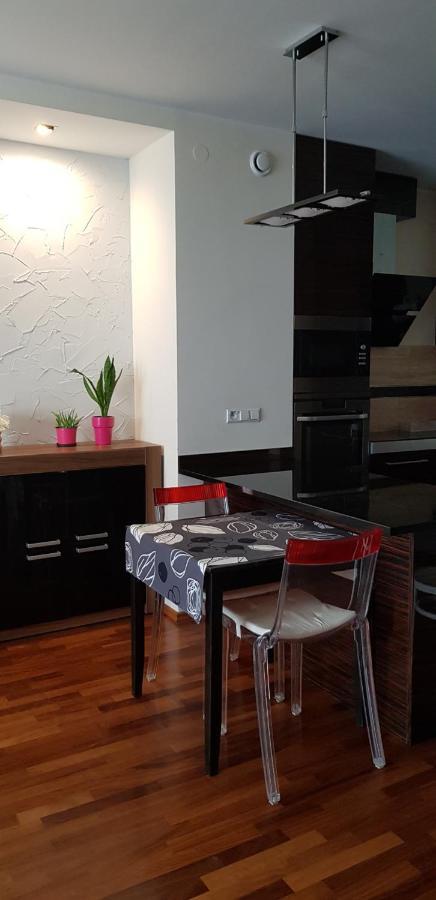 Apartament Z Balkonem Przy Parku * Warsaw
