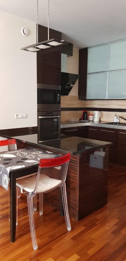 Apartament Z Balkonem Przy Parku Warsaw