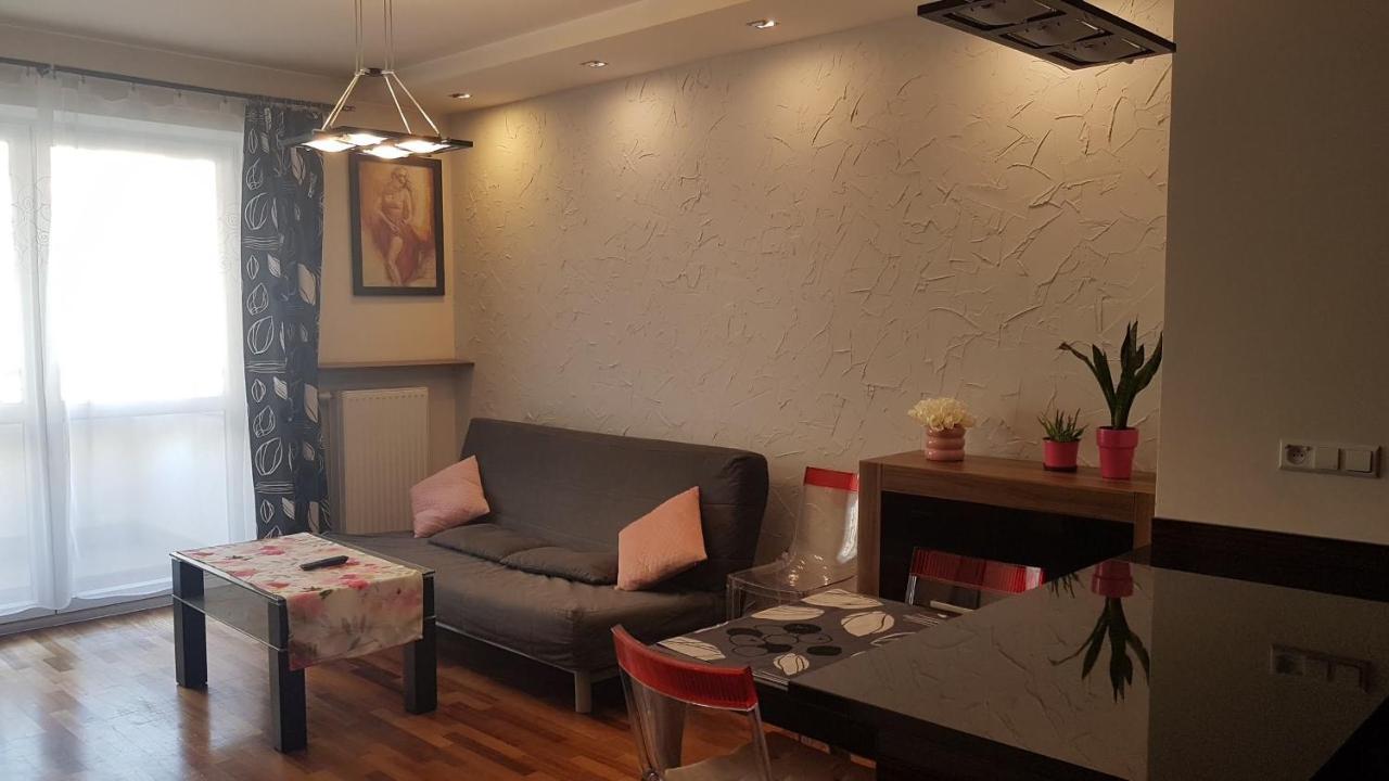 Apartament Z Balkonem Przy Parku Apartment