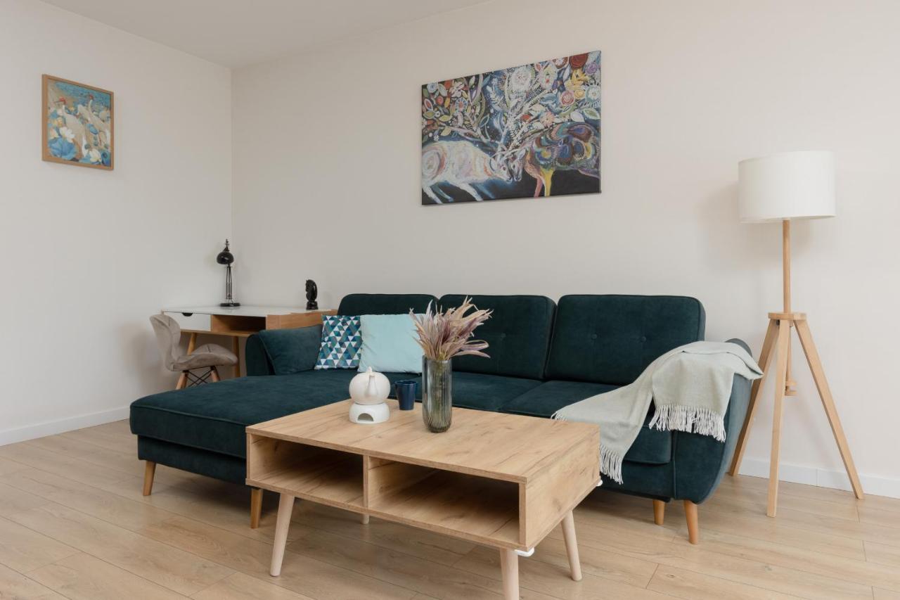 Chlodna European Square By Renters Apartment *
