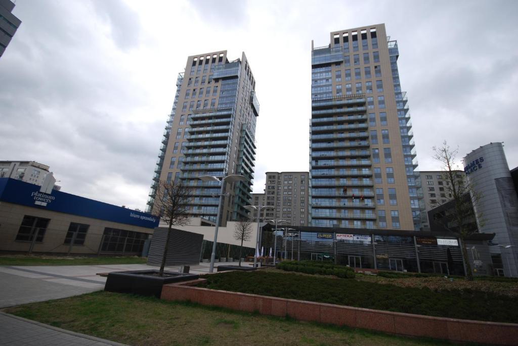 Aparthotel Platinum Towers Country 2 Country 4*