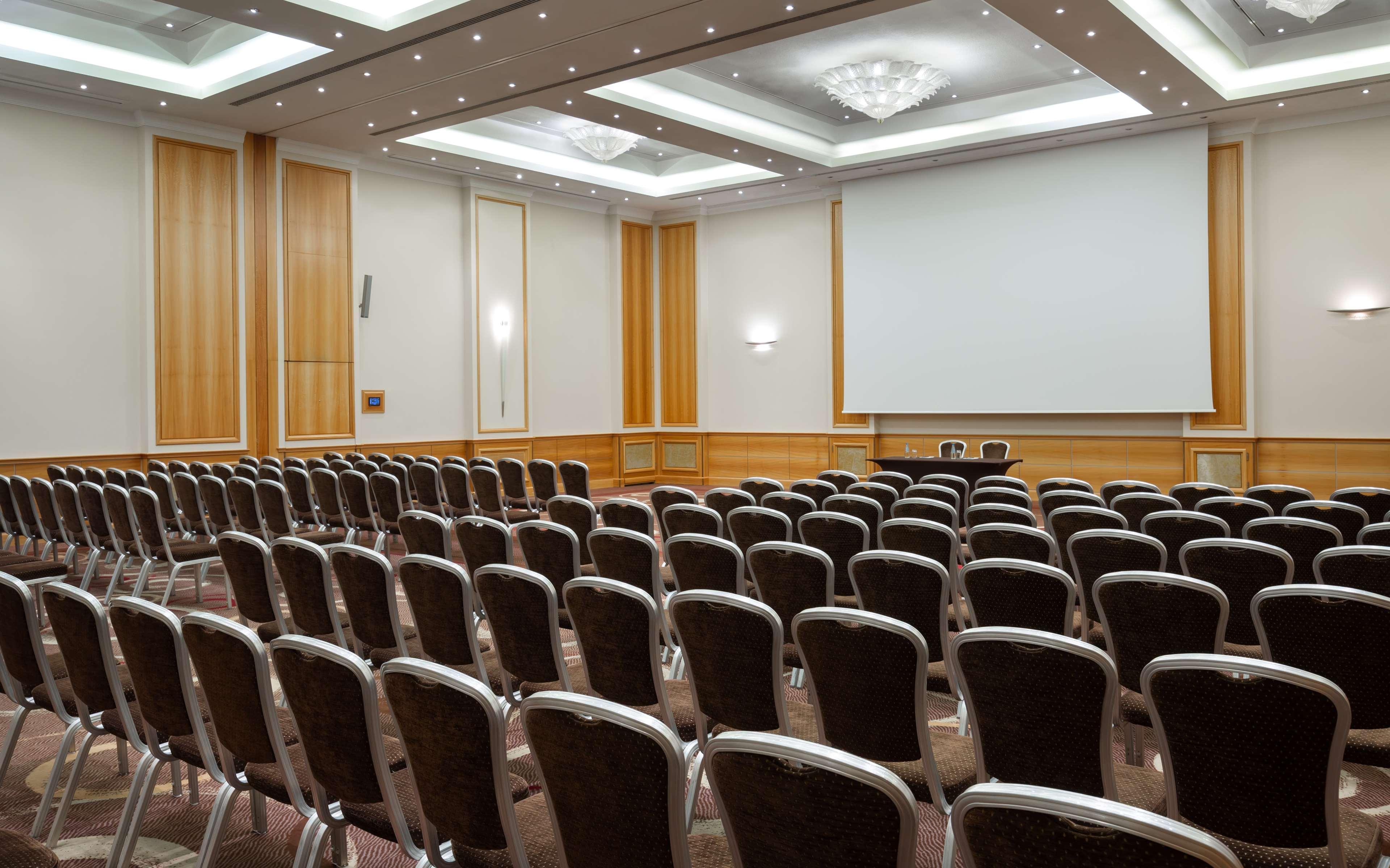 Radisson Collection Hotel, 5* Warsaw