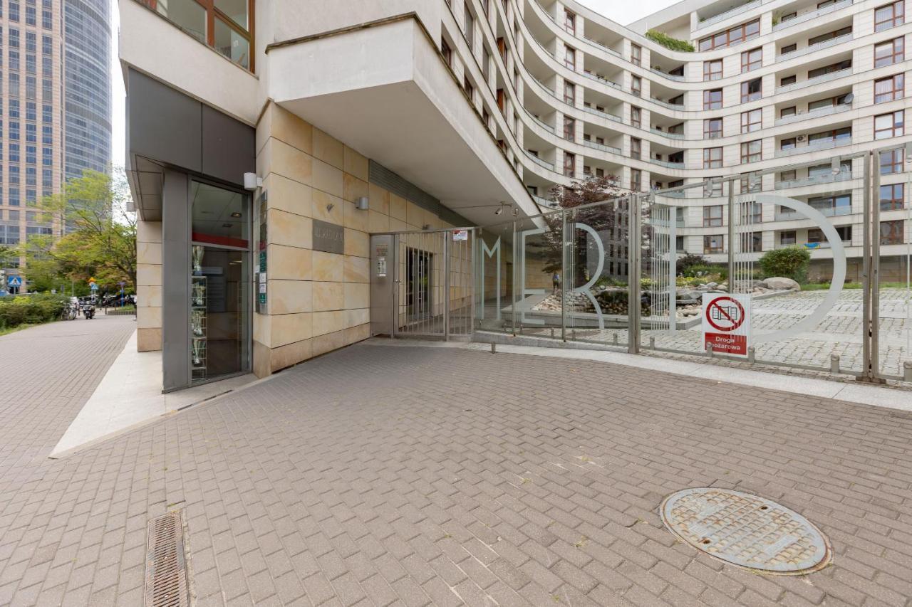 Chlodna European Square By Renters Apartment