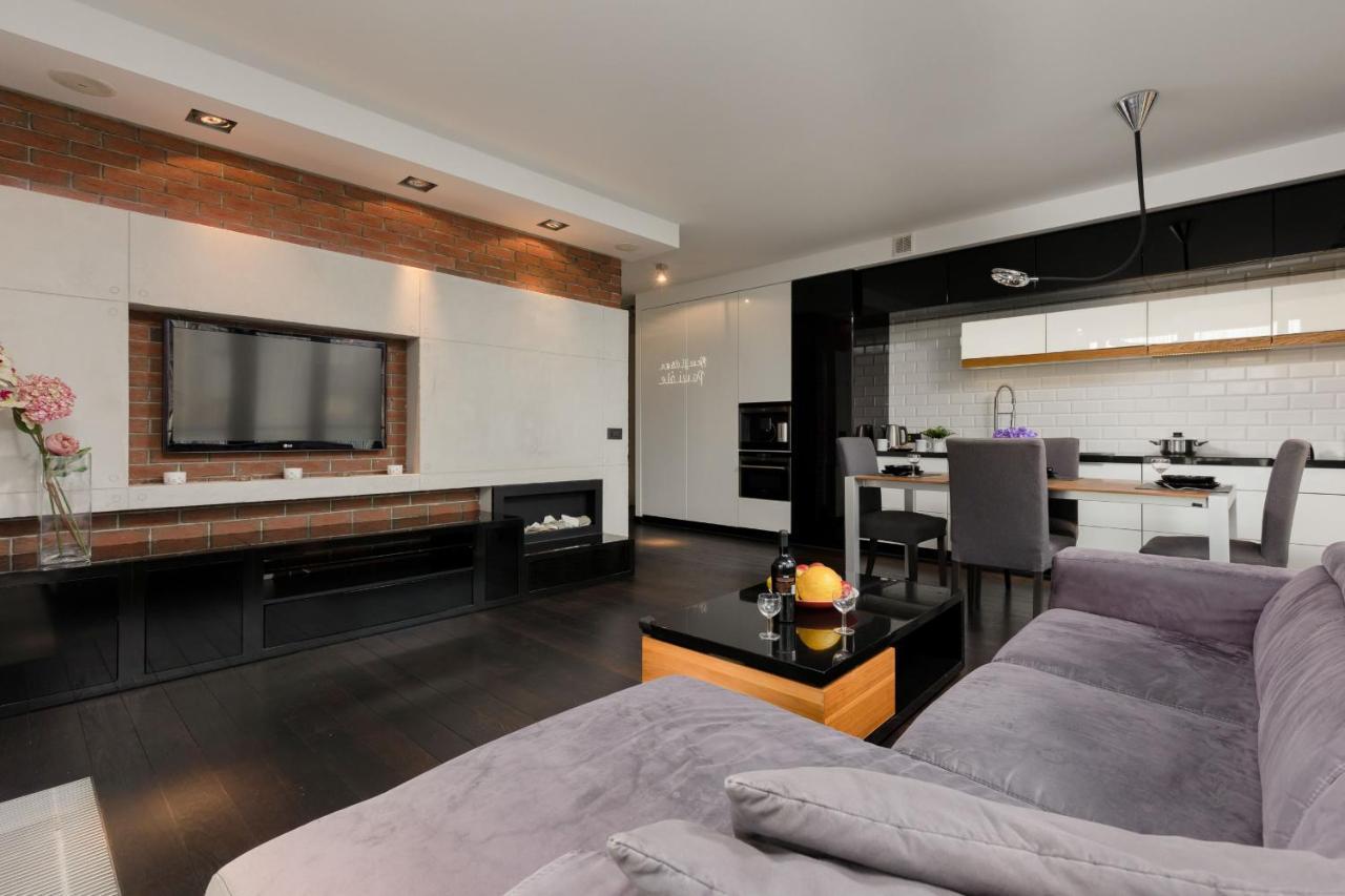 Srodmiescie Riverside Three-bedroom By Renters Varsóvia