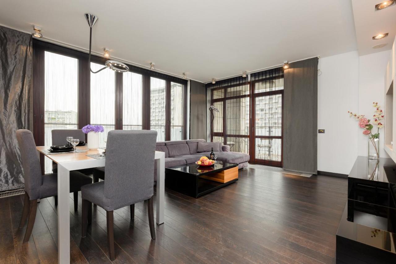 Srodmiescie Riverside Three-bedroom By Renters Apartamento
