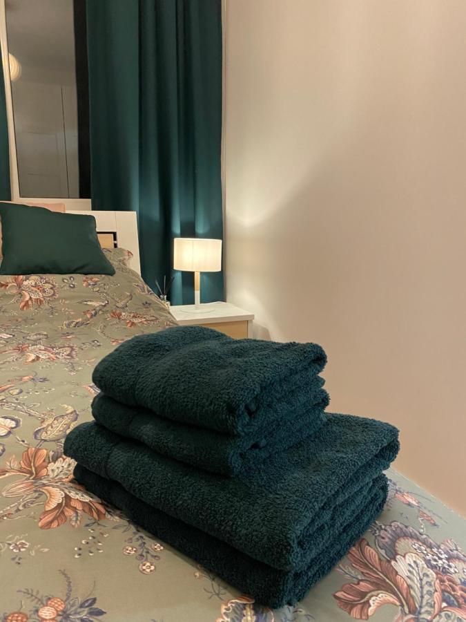 Airport Kl21 - Air Condition & Free Parking Apartment Warsaw
