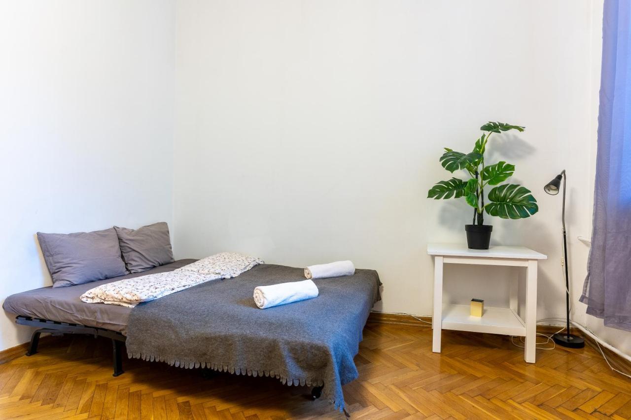 Golden Apartments/cel2/4 Apartment