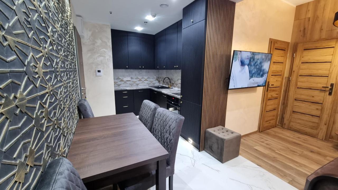 Luxury Seveeu Apartament Warszawa