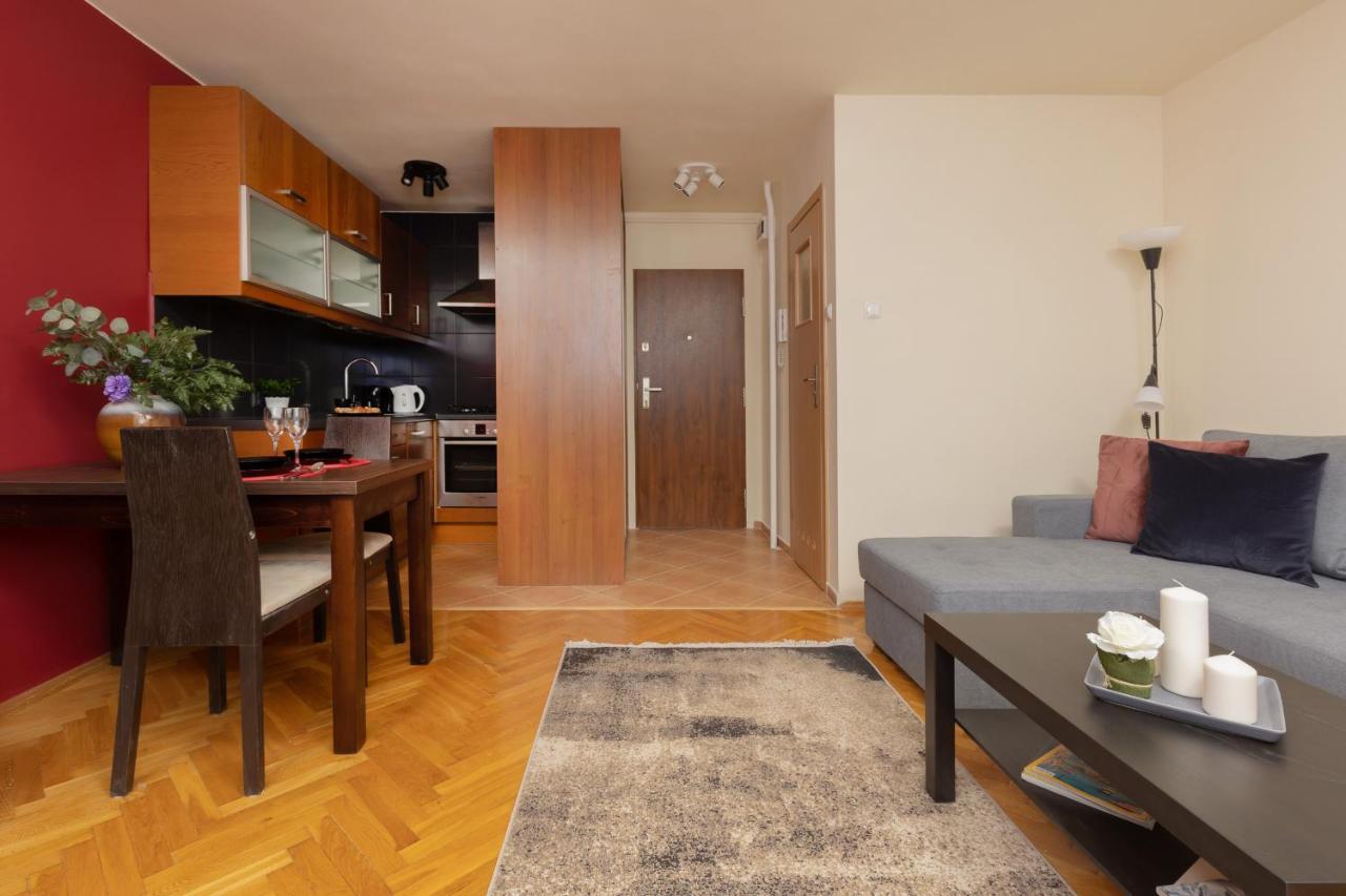 Karmelicka By Renters Apartment Warsaw