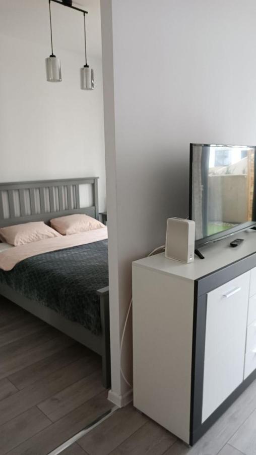 Apartament Z Ogrodkiem Na Warszawskiej Woli Warszawa
