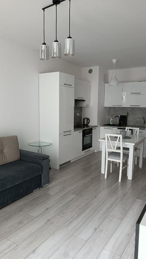 Z Ogrodkiem Na Warszawskiej Woli Apartament