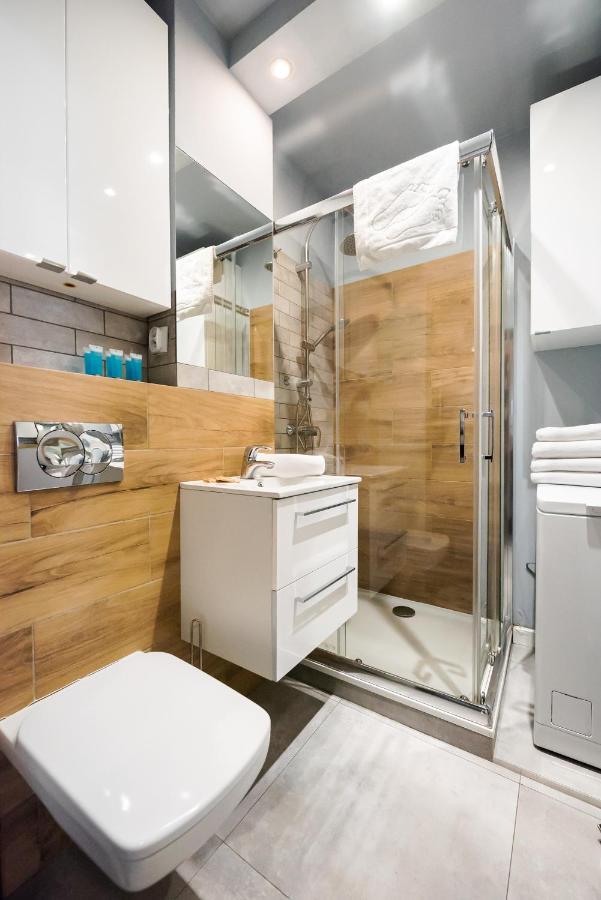 Ratusz Arsenal Modern Apartment Warsaw