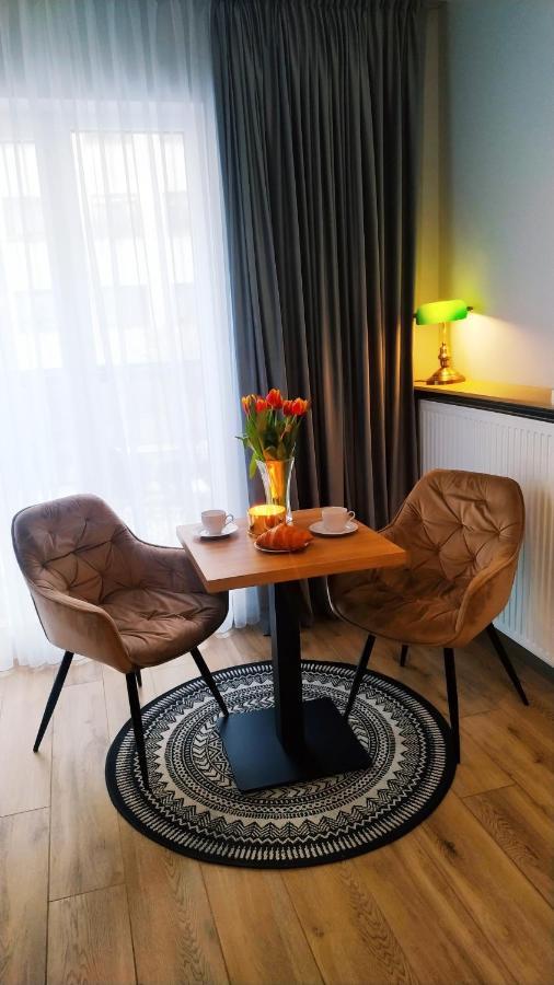 De Luxe * Warsaw