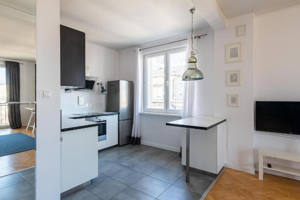 Wilcza 55: Private With Separate Bedroom * Warsaw