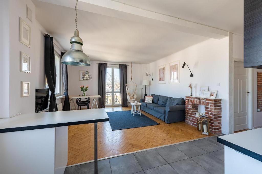Apartment Wilcza 55: Private With Separate Bedroom *