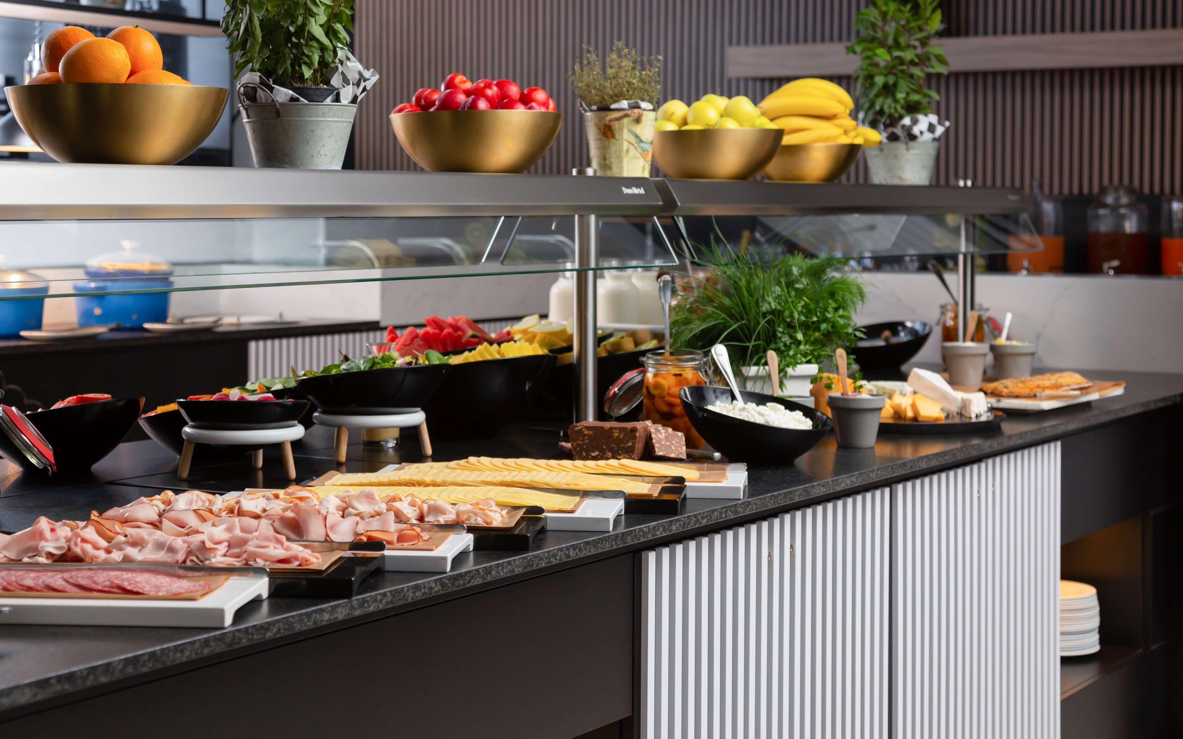 Radisson Collection Hotel, 5*