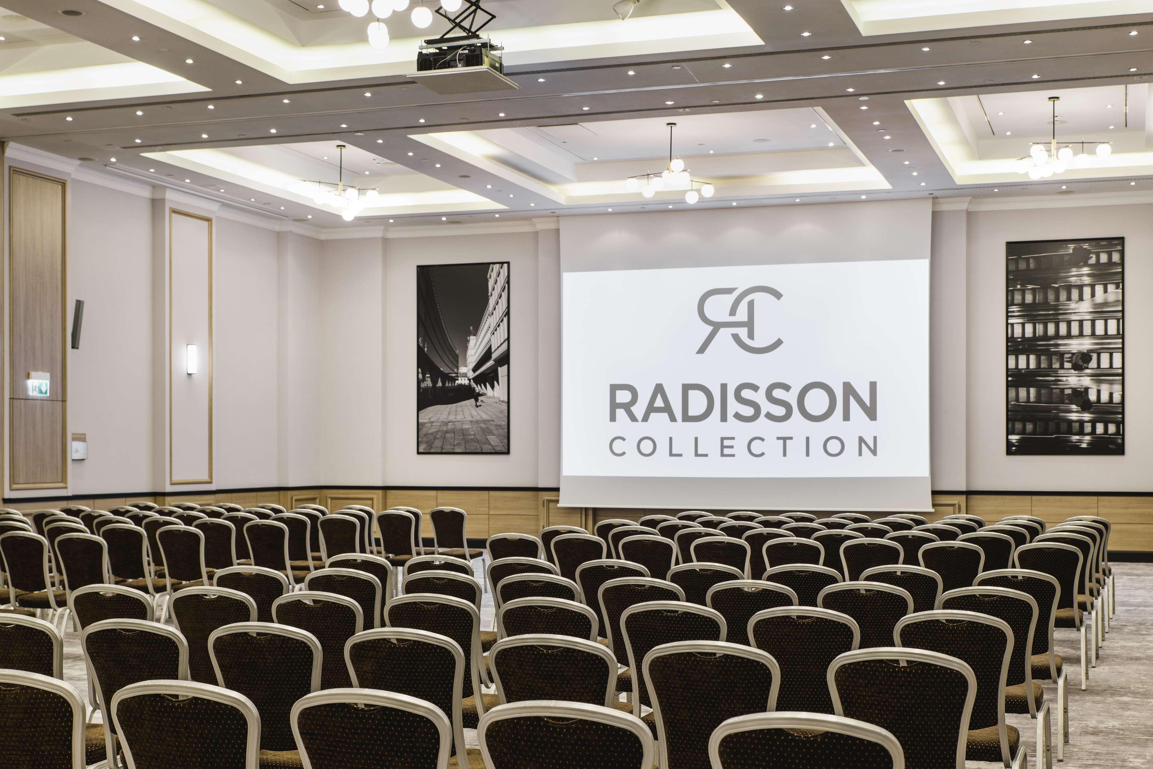 Radisson Collection Hotel, 5* Warsaw