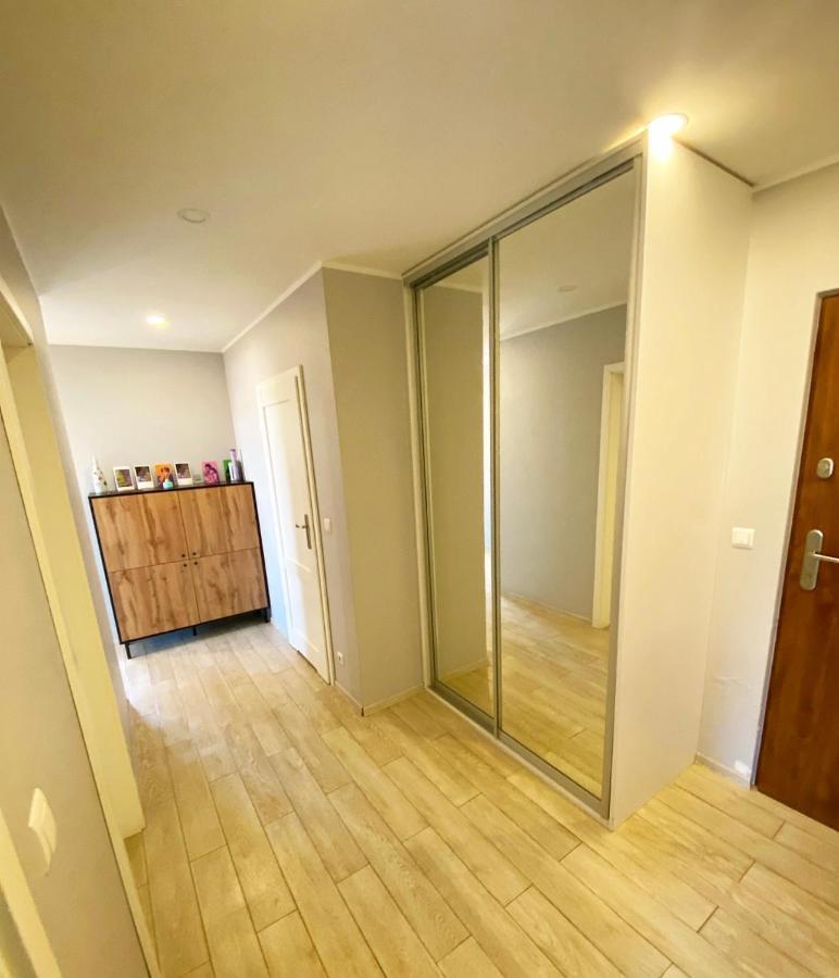 In A Unit Hosted By Malek * Warsaw