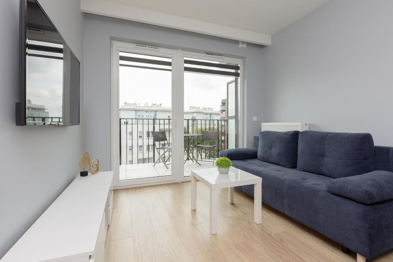Modern Praga With Parking Near The Zoo By Renters