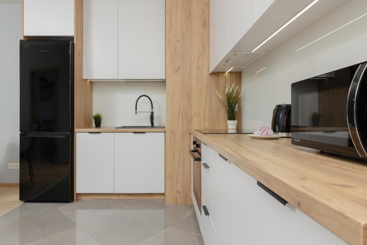 Modern Praga With Parking Near The Zoo By Renters