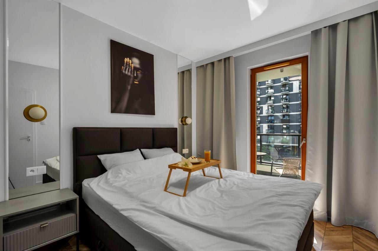 Kasprzaka 29a Business N1 - Parking, Balcony, Targi Expo - By Rentujemy Apartment