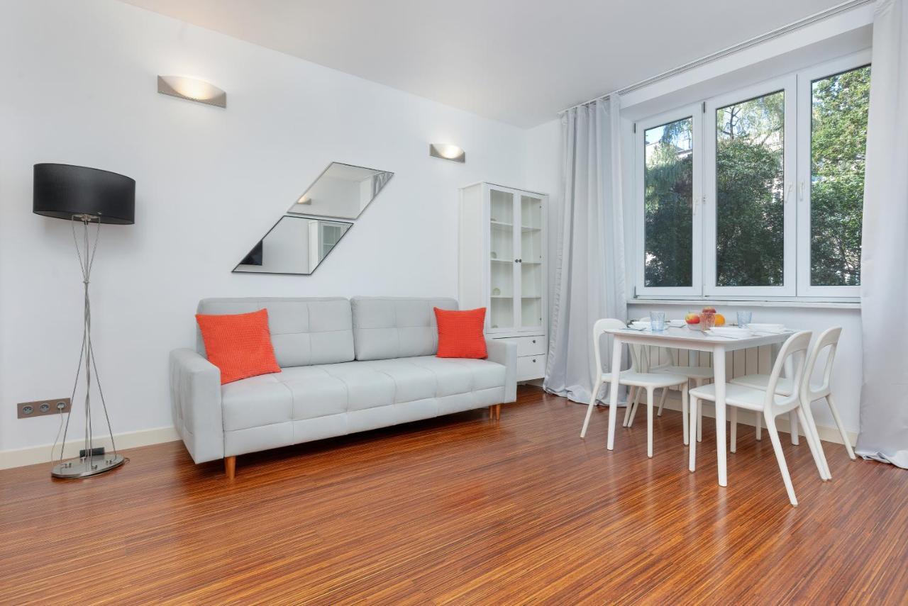 Apartamento Rejtana Comfortable Mokotow By Renters Varsóvia