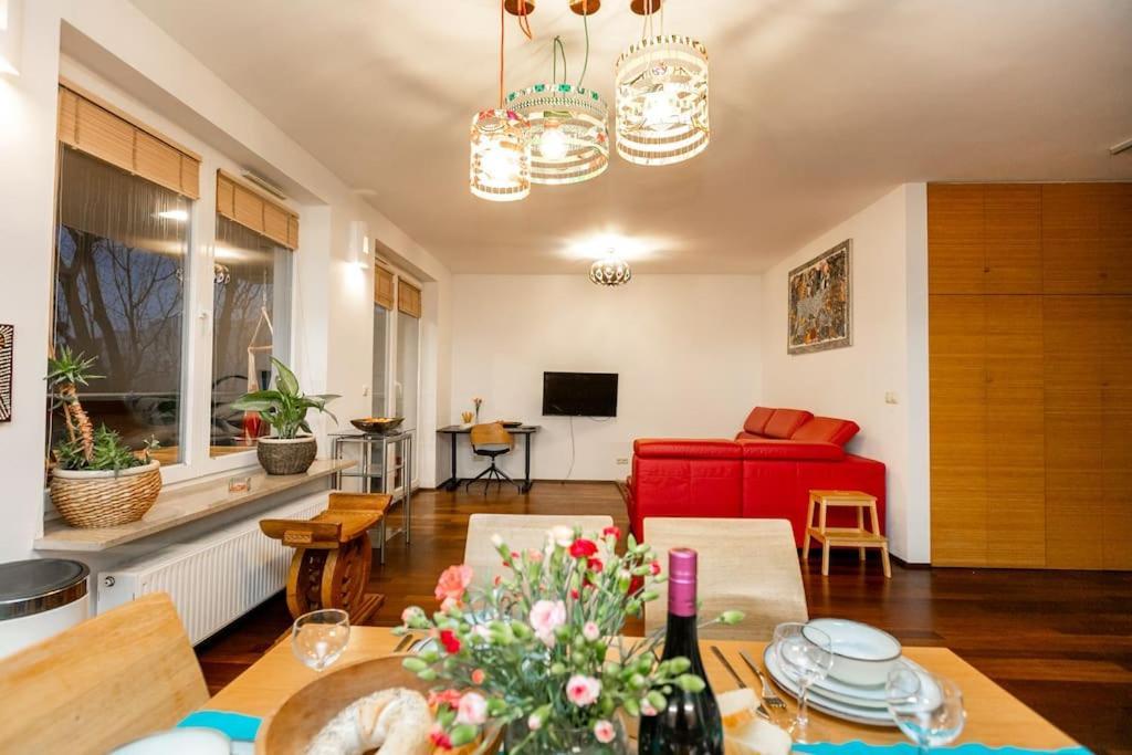Stunning Apartment. Garage. Security. Mokotow Area Warschau