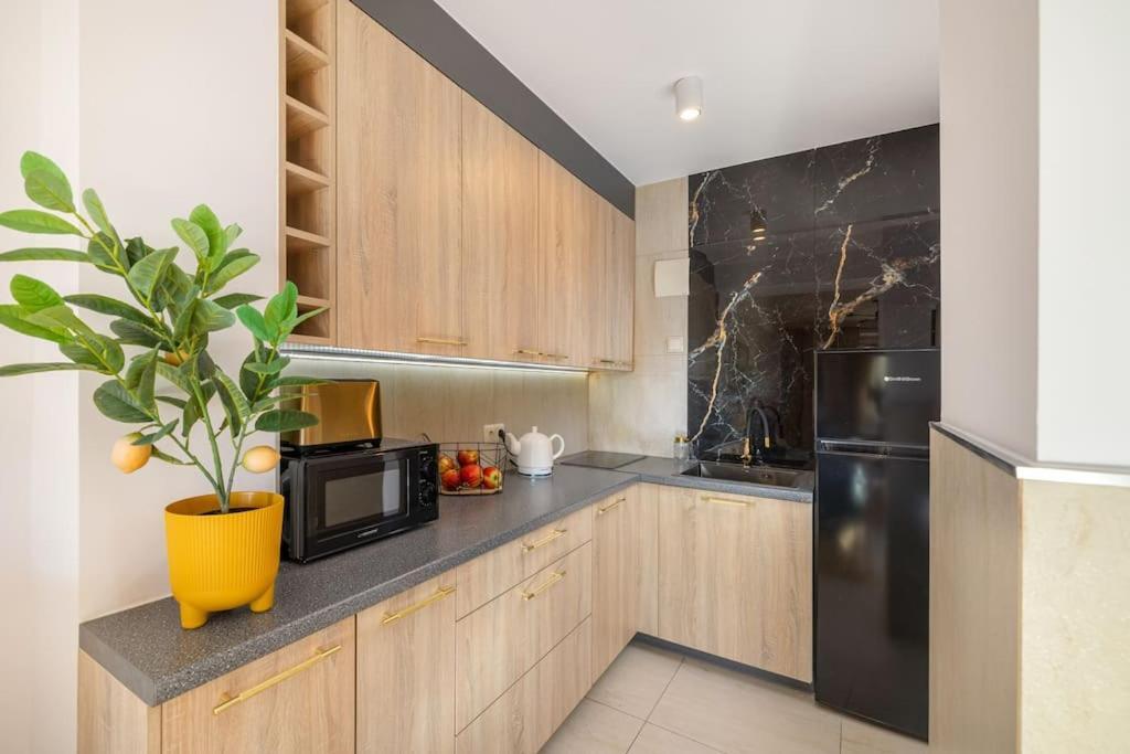 Ecru Inflancka Modern With Balcony Wwa47 * Warszawa