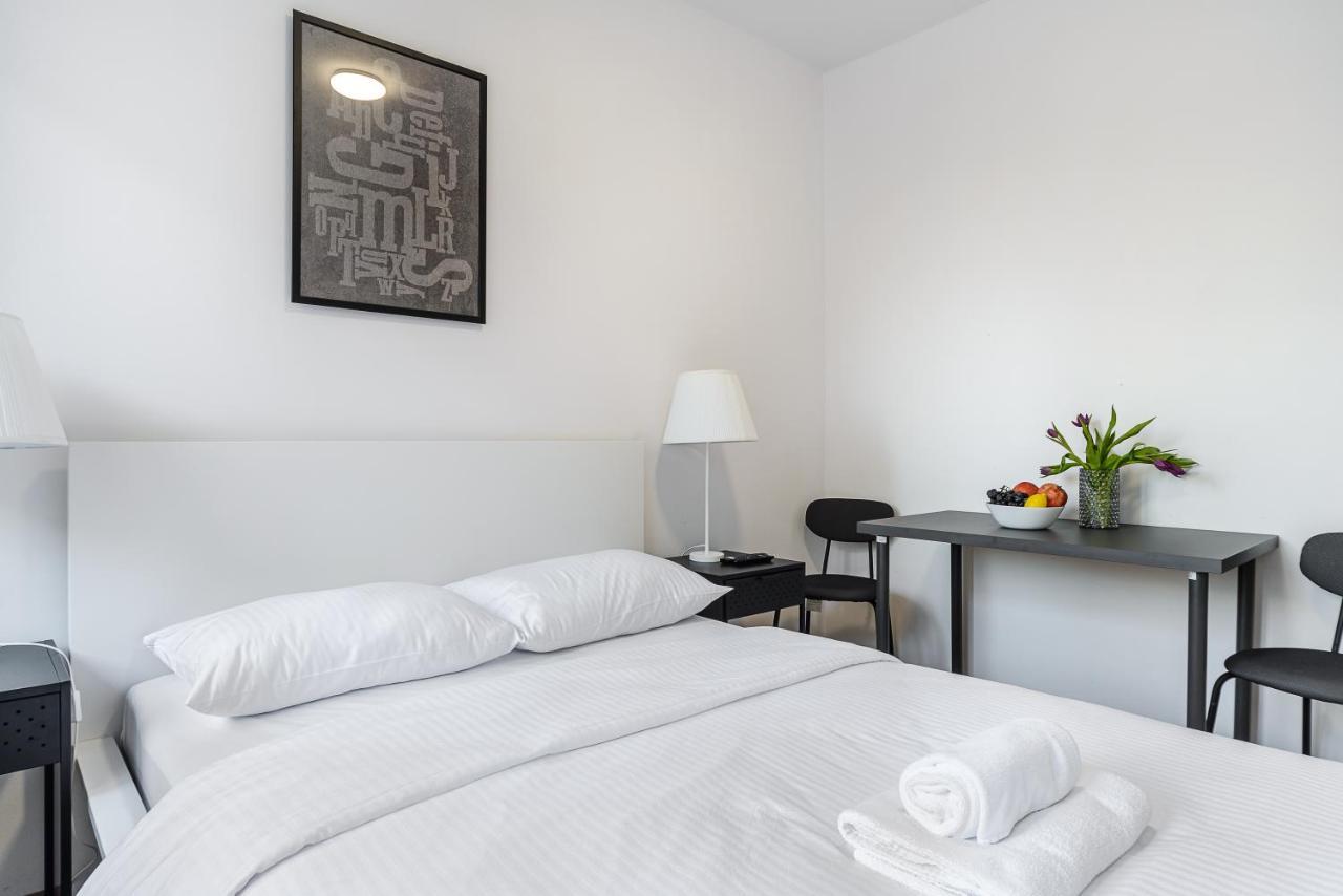 Apartment Shortstaypoland Tamka Warschau