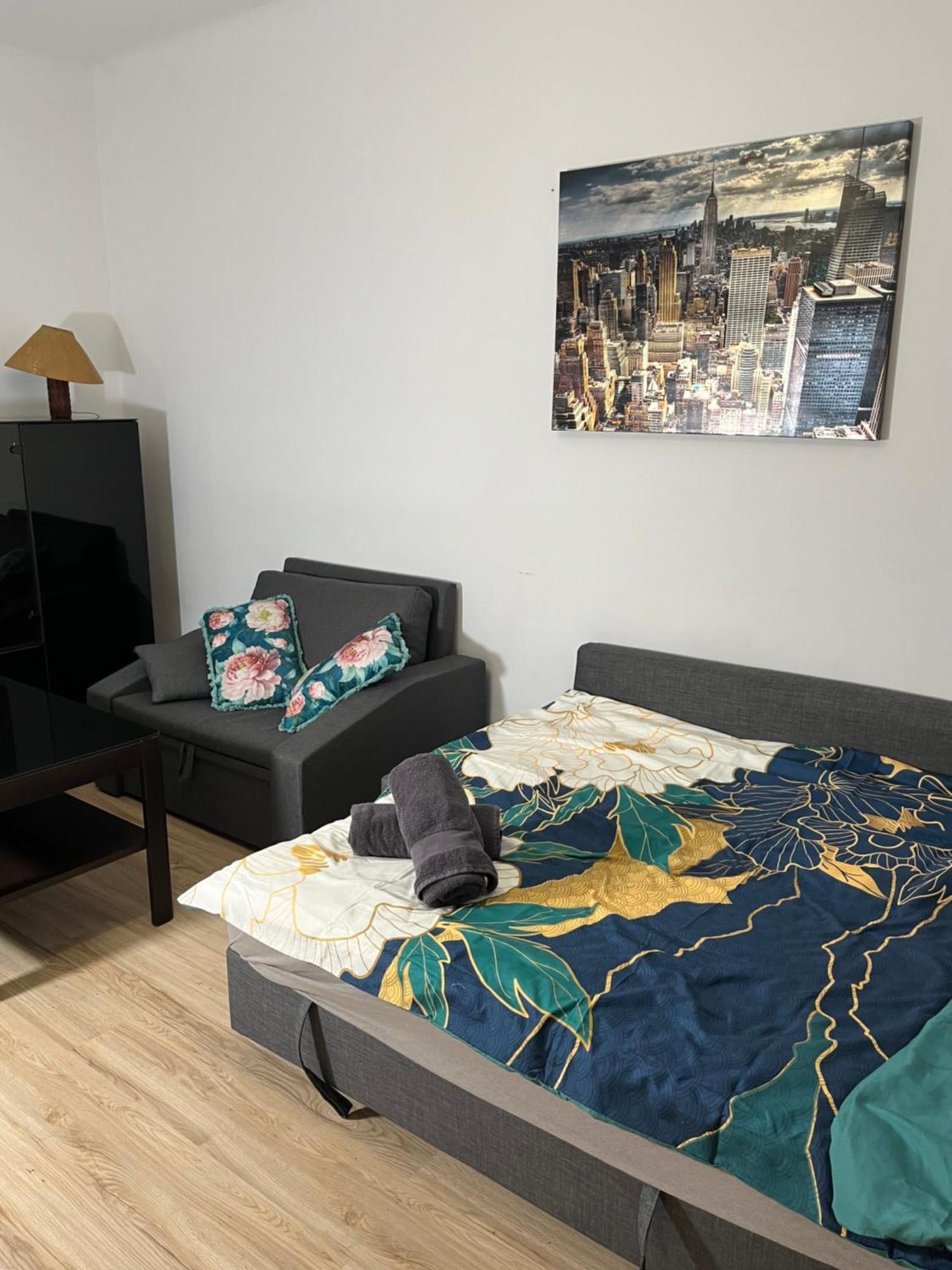 Apartment Przestronna Kawalerka Mokotow Dla 3 Osob Warsaw