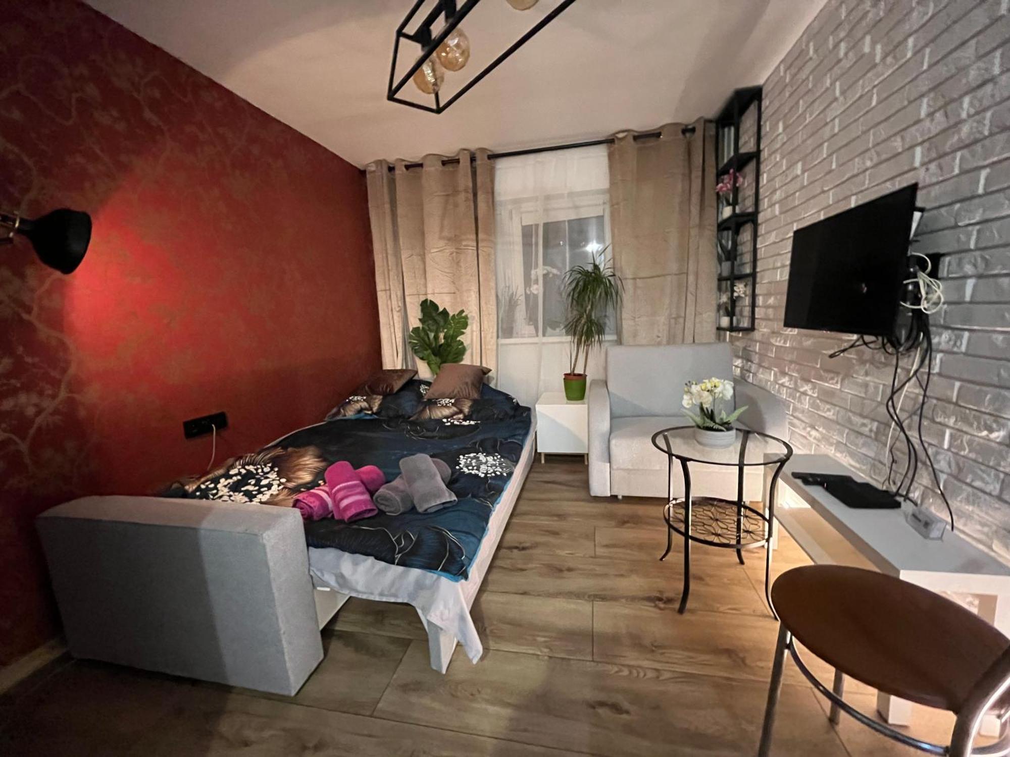 Apartament Kameralna Kawalerka W Stylu Loftu Blisko Centrum