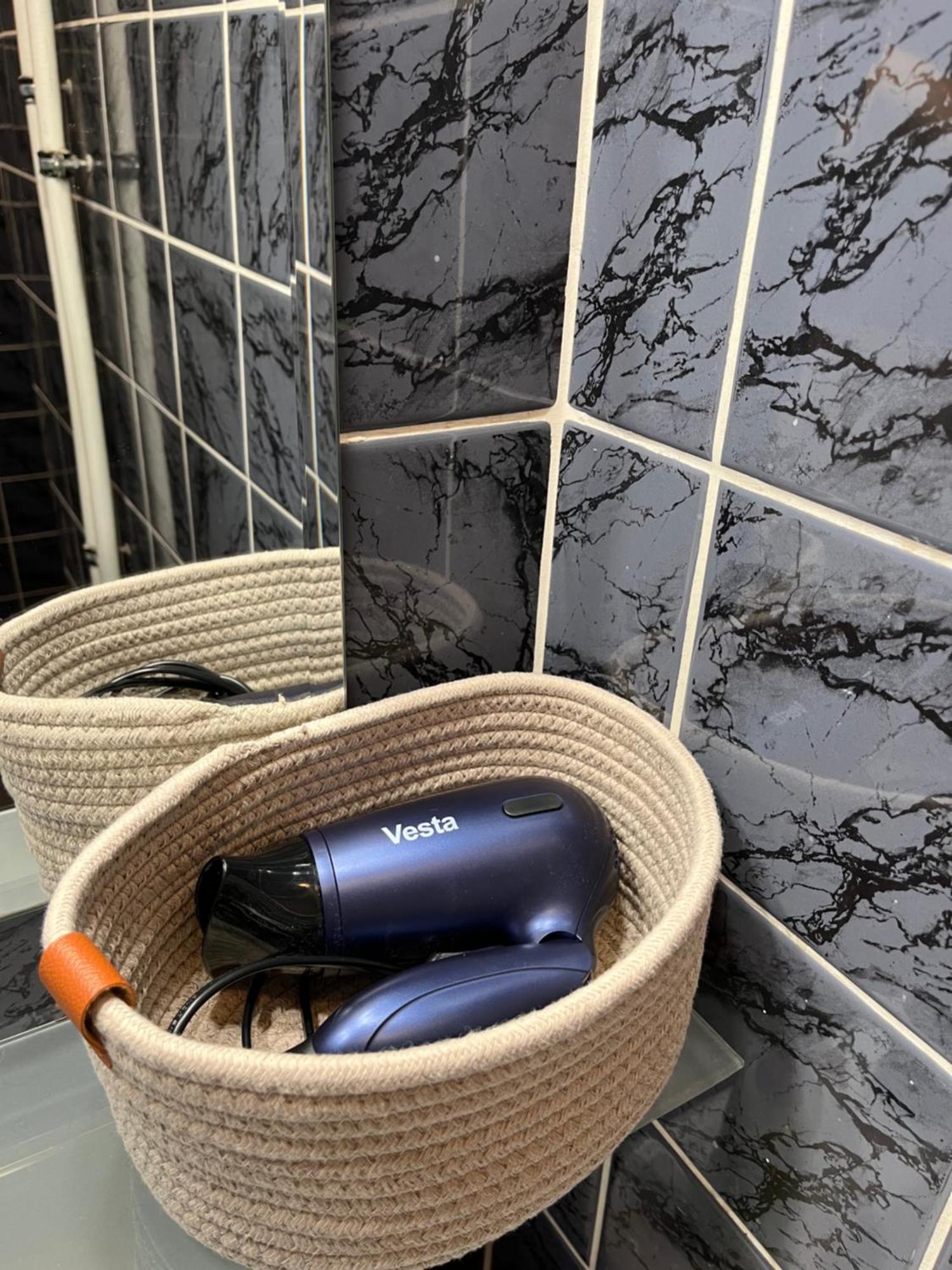 Przestronna Kawalerka Mokotow Dla 3 Osob Apartment