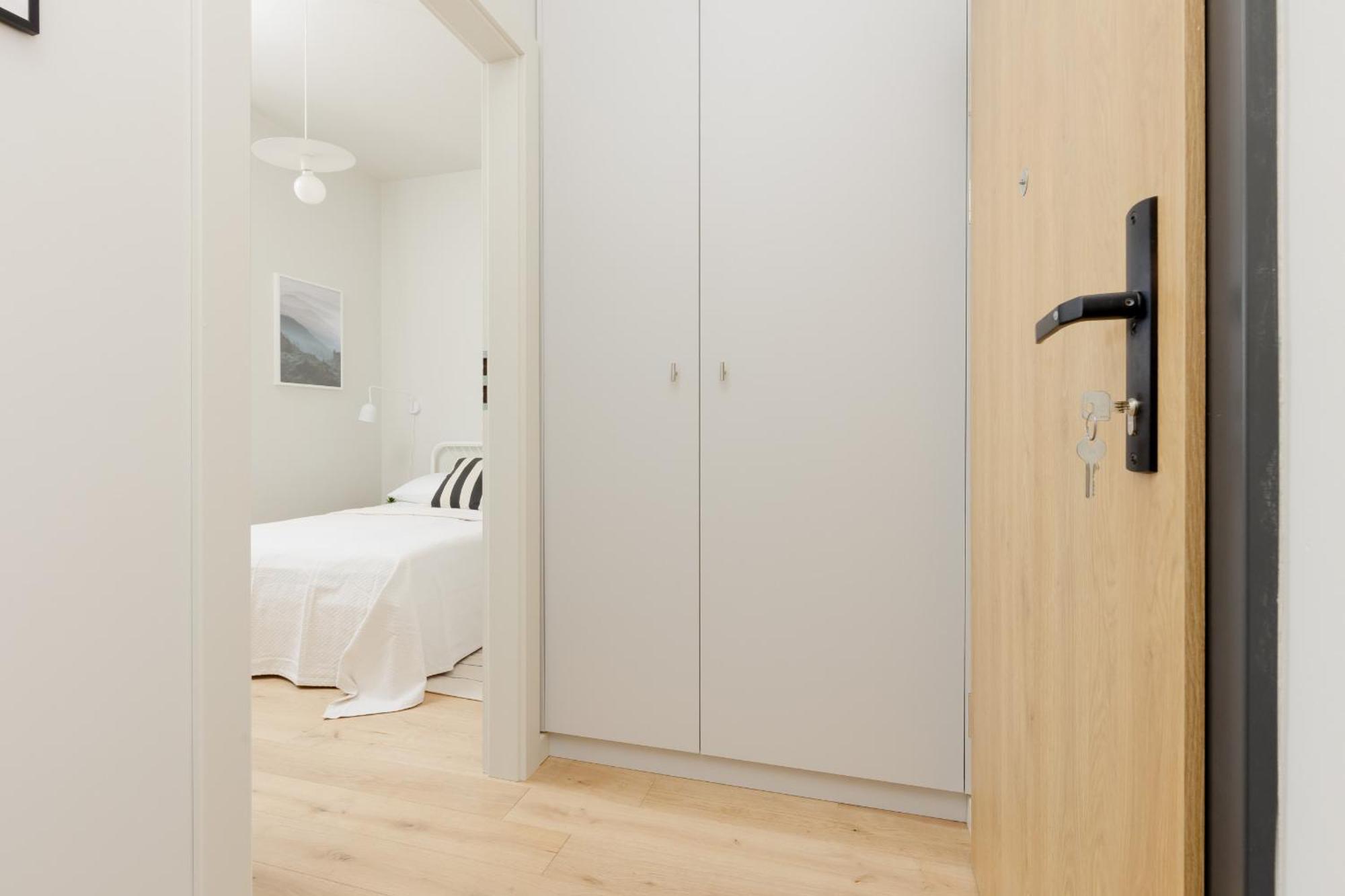 Apartment Bright 2-bedroom By Renters
