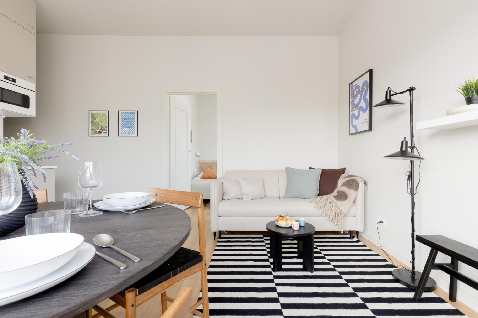 Apartment Bright 2-bedroom By Renters *