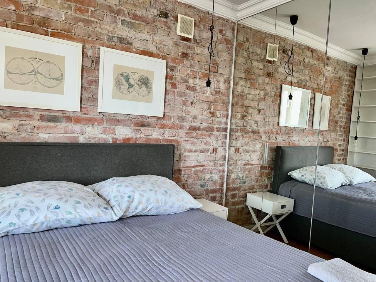 Modern Flat In The Centre - By Hik Apartment