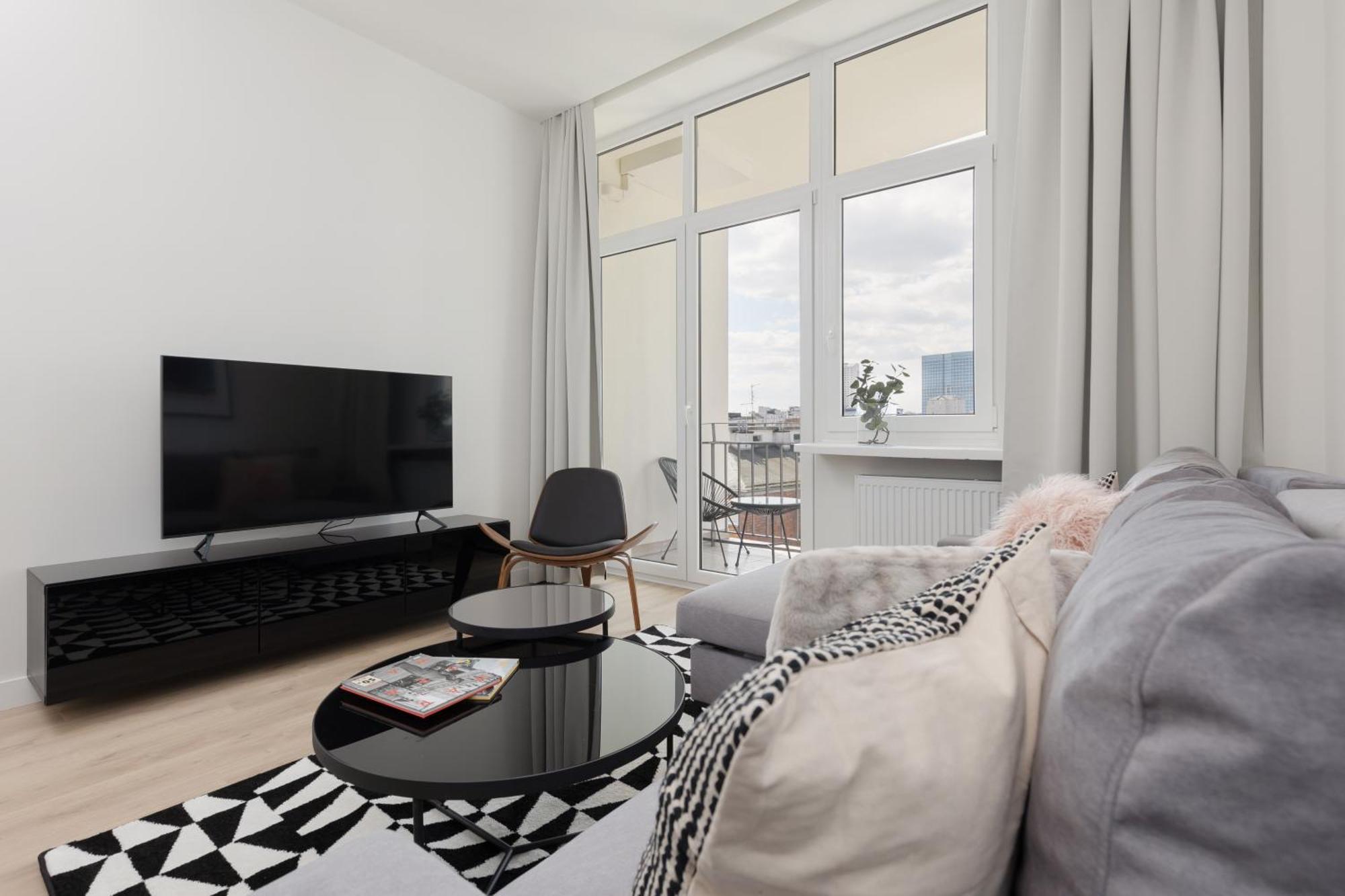 Apartment Panorama Spacious By Renters Prestige