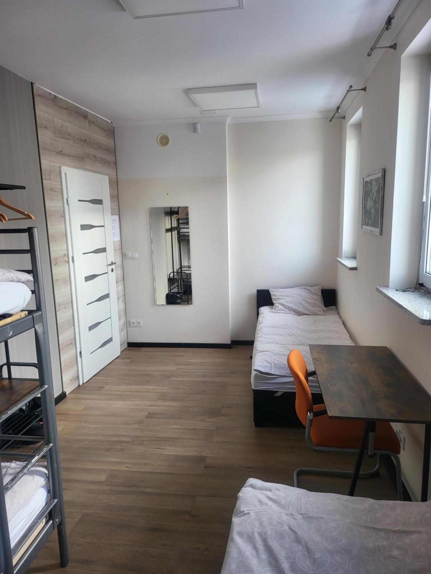 Rooms4rest Bokserska - Private For Tourists - Atr Consulting Sp, Z O,o, Hostel