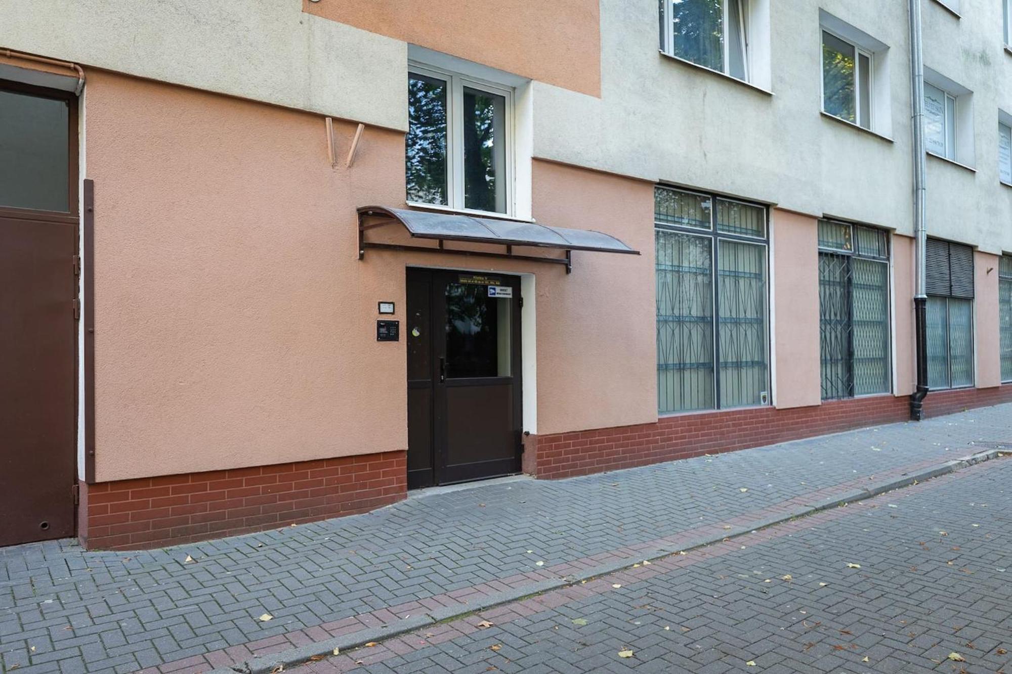 Cozy With Balcony - Palace Of Culture By Rent Like Apartamento