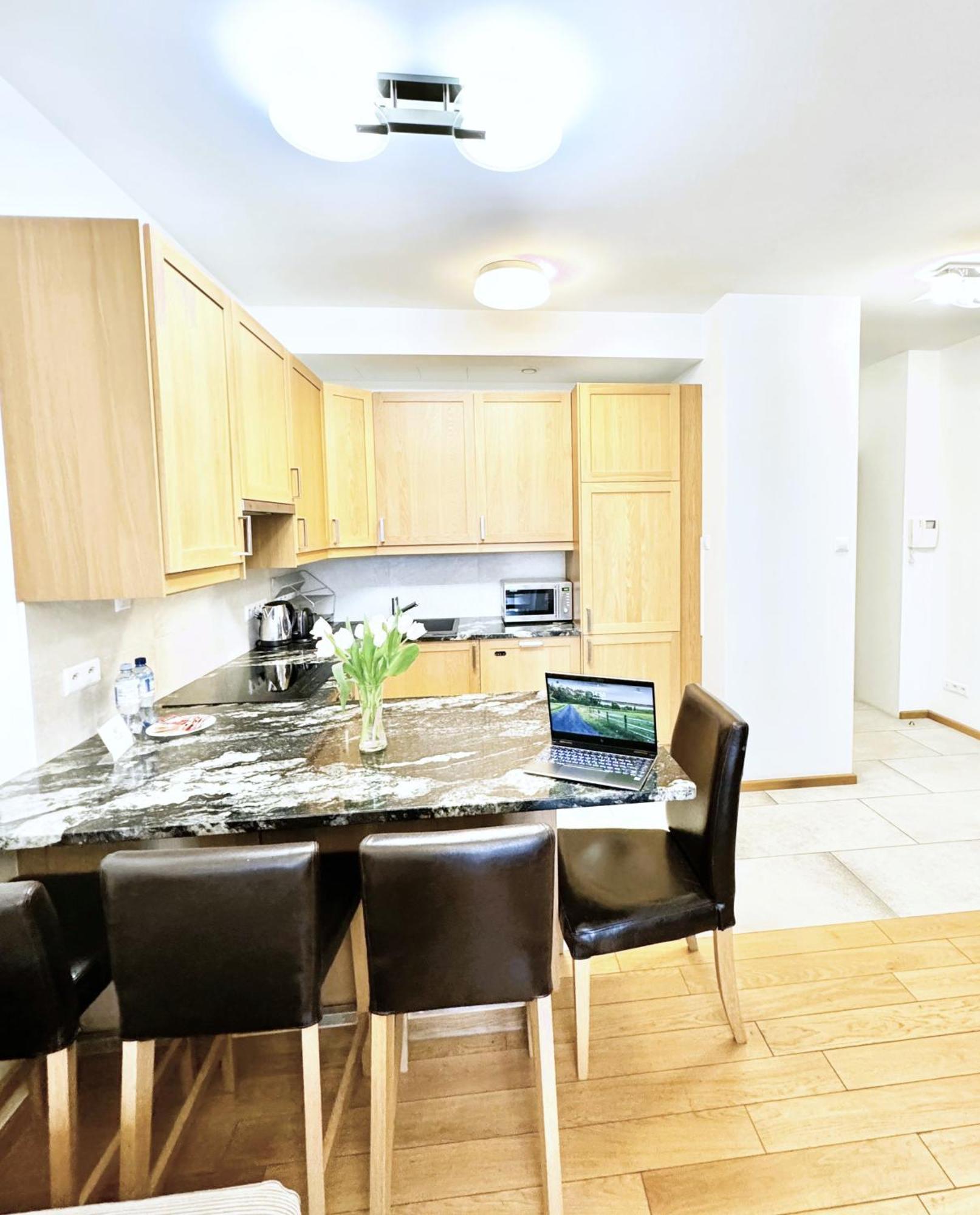 Aparthotel Platinum Towers Country 2 Country 4*