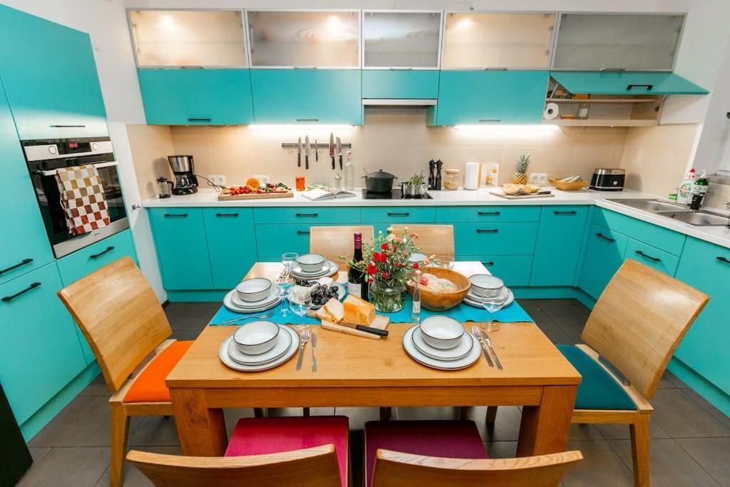 Apartment Stunning Apartment. Garage. Security. Mokotow Area Warschau