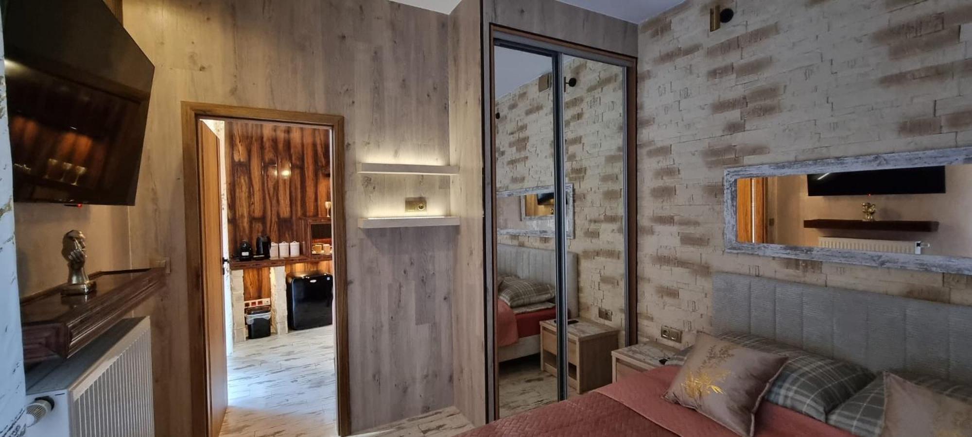 Luxury Seveeu *