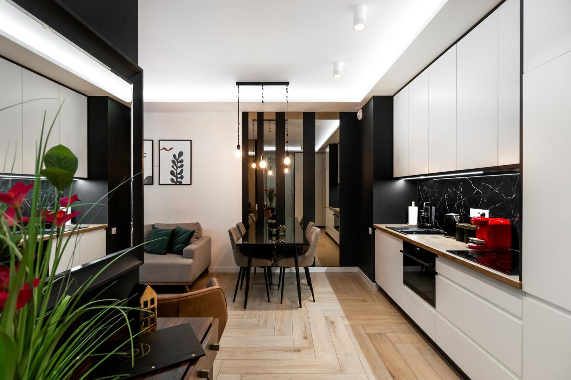 Golden - Two Bedrooms Luxury In The Center - Mennica