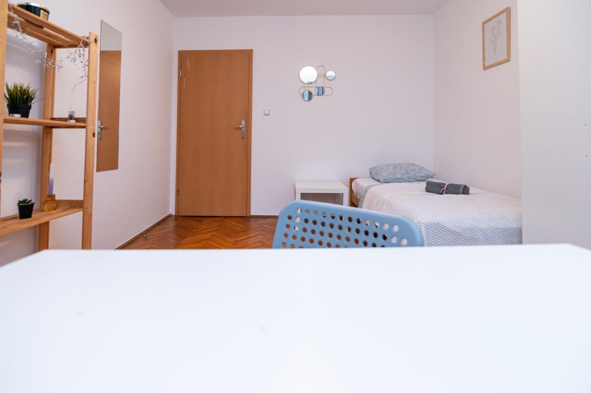 Regem Nowogrodzka Apartment