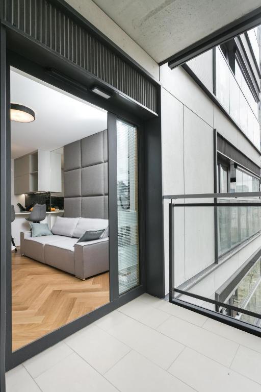 Golden - Two Bedrooms Luxury In The Center - Mennica
