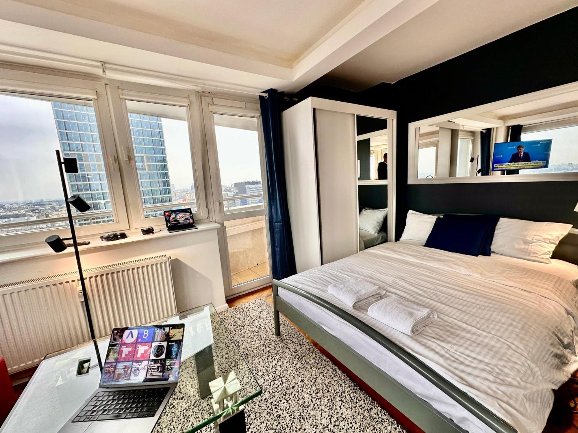 Apartment Sawa 6 Metro Fast Wifi 70'tv Panorama Hbo, Netflix, Dsiney+ Warschau