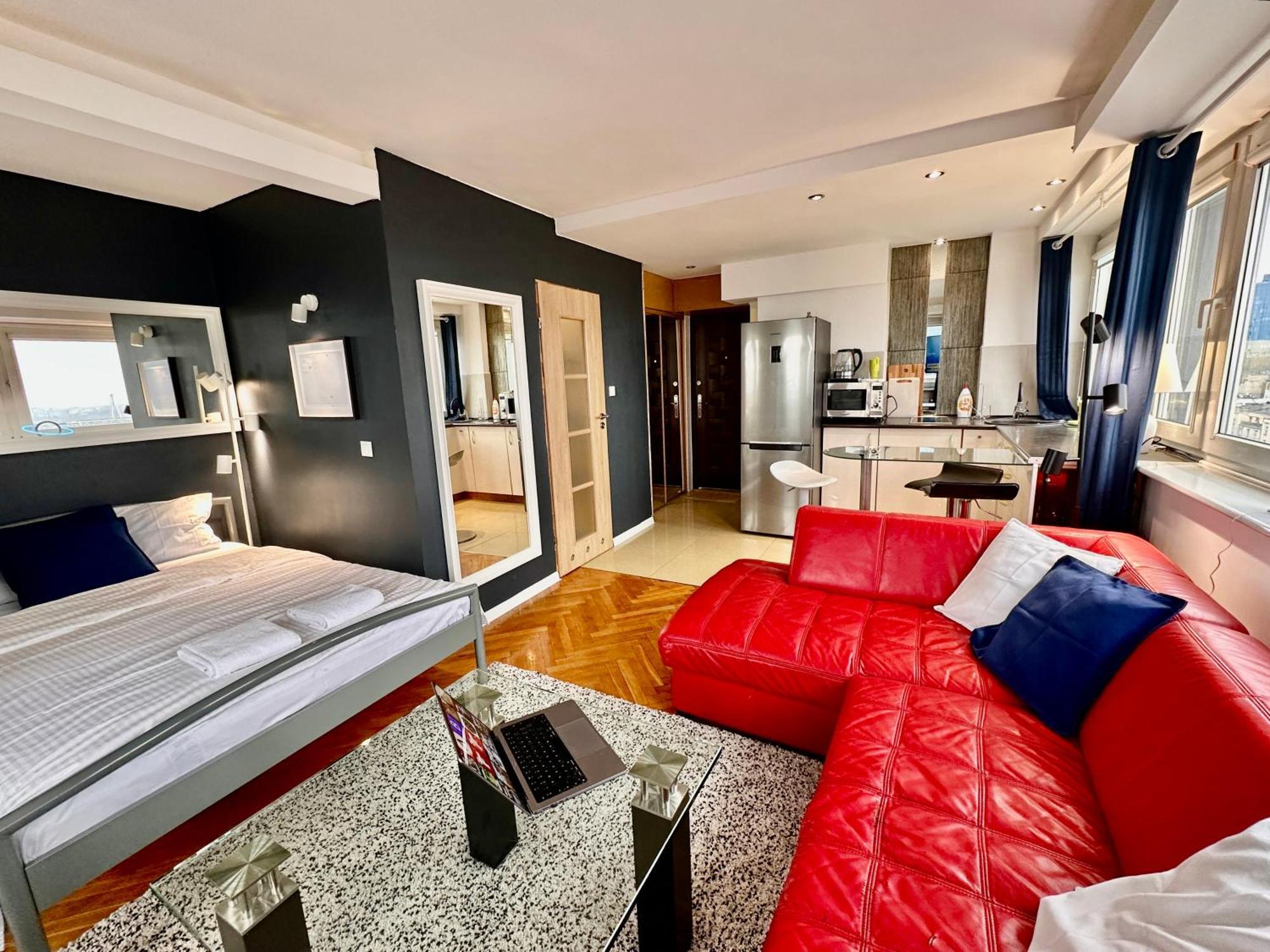 Apartment Sawa 6 Metro Fast Wifi 70'tv Panorama Hbo, Netflix, Dsiney+ *