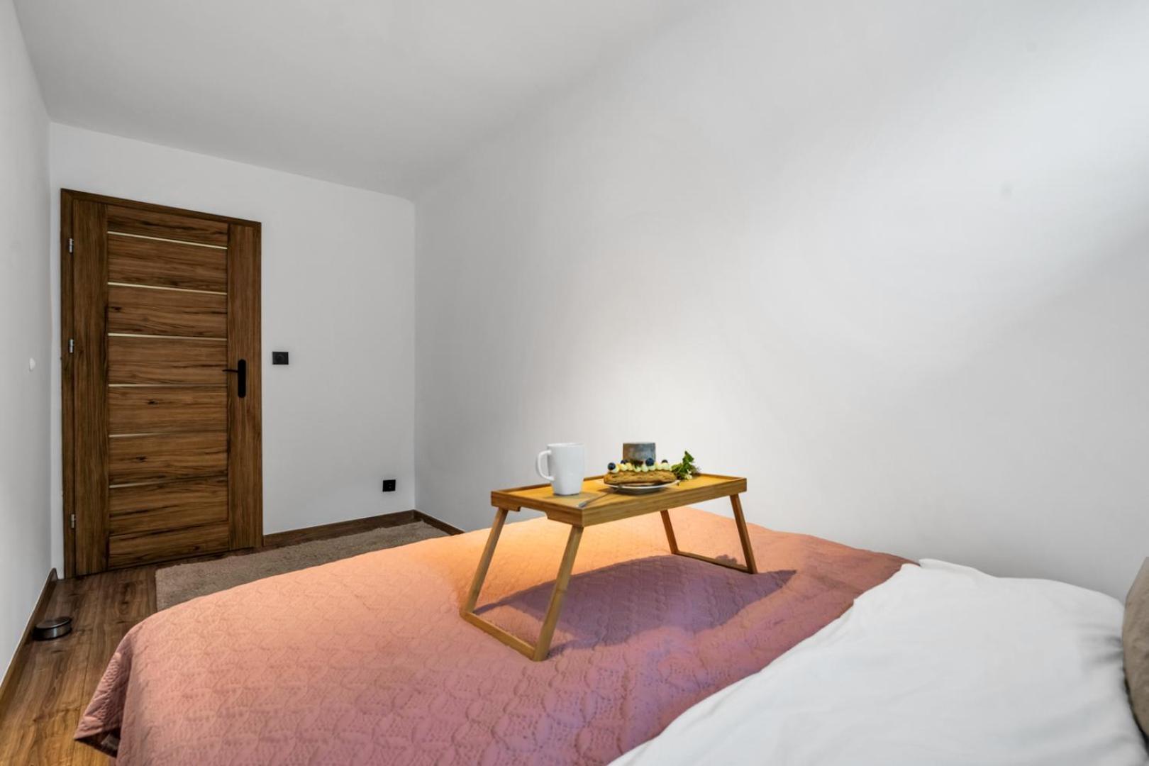 Downtown - Workspace, Park & Metro Nearby - Rentujemy Apartamento