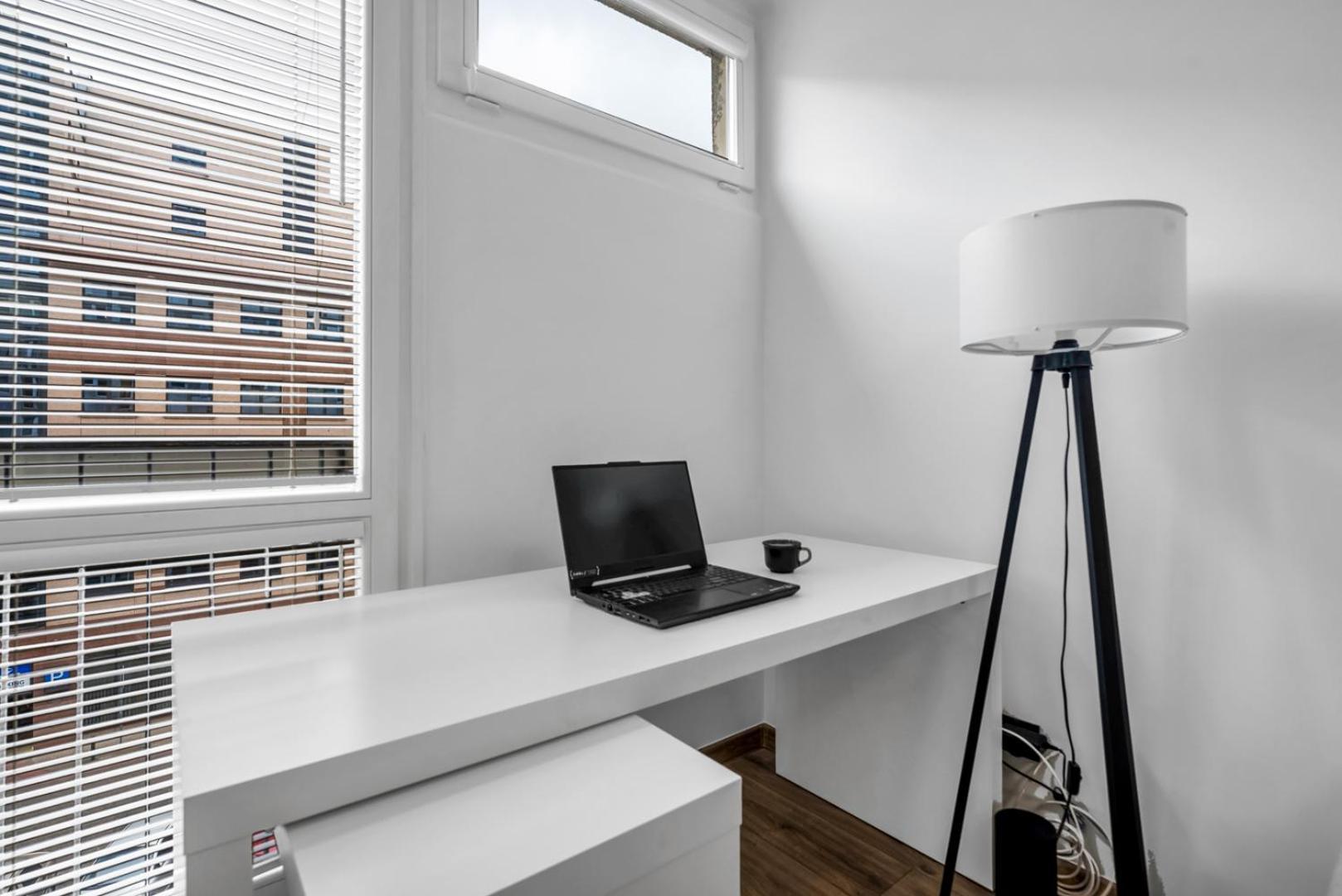 Apartamento Downtown - Workspace, Park & Metro Nearby - Rentujemy Varsóvia