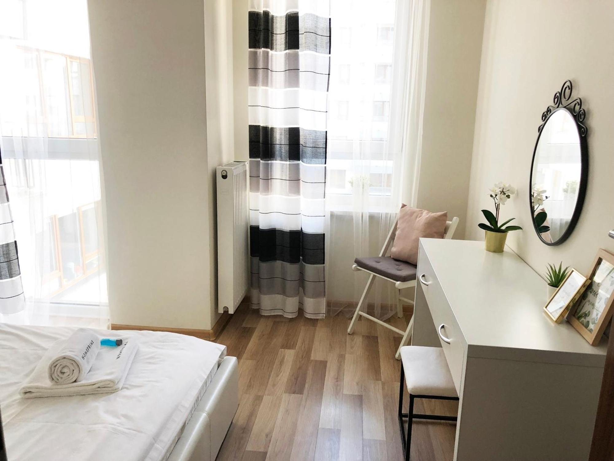 Căn hộ Al Krakowska 291a By Homeprime *