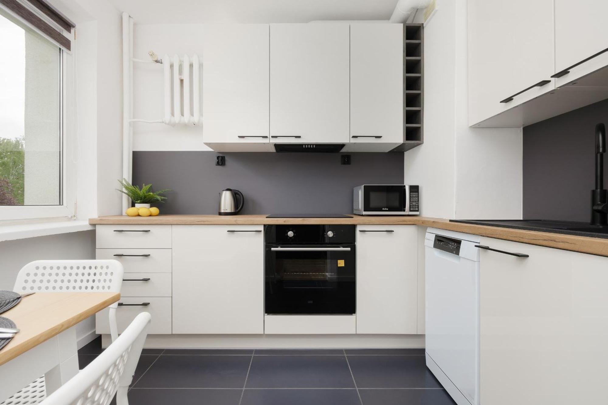 Bright For 4 People In By Renters